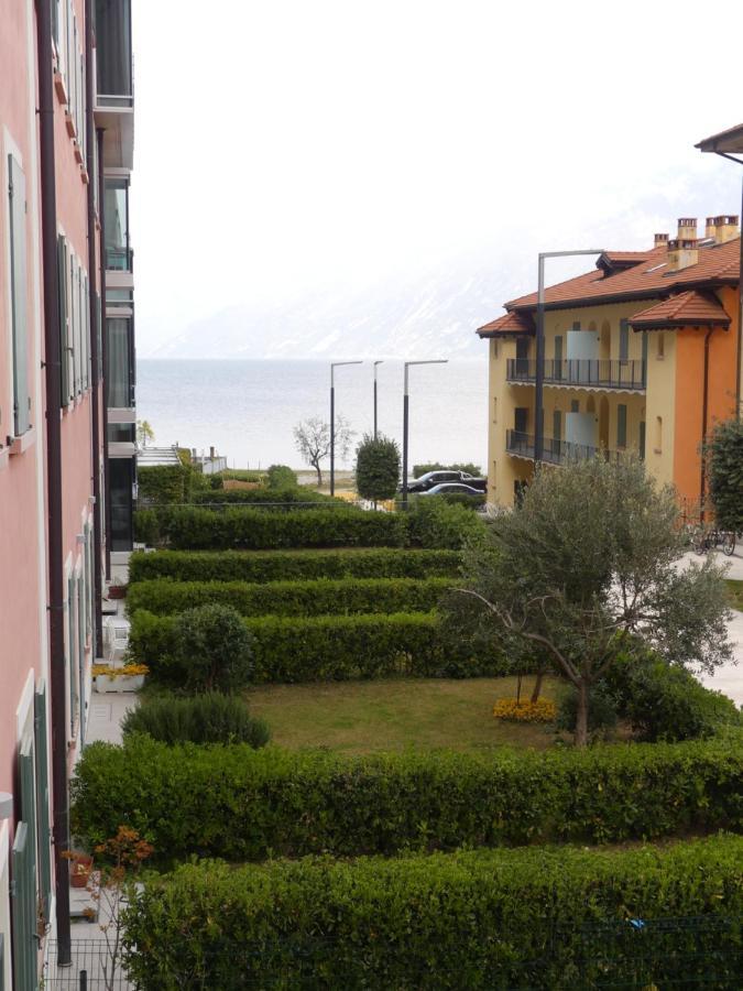 Dv Garda Suite Campione del Garda Esterno foto
