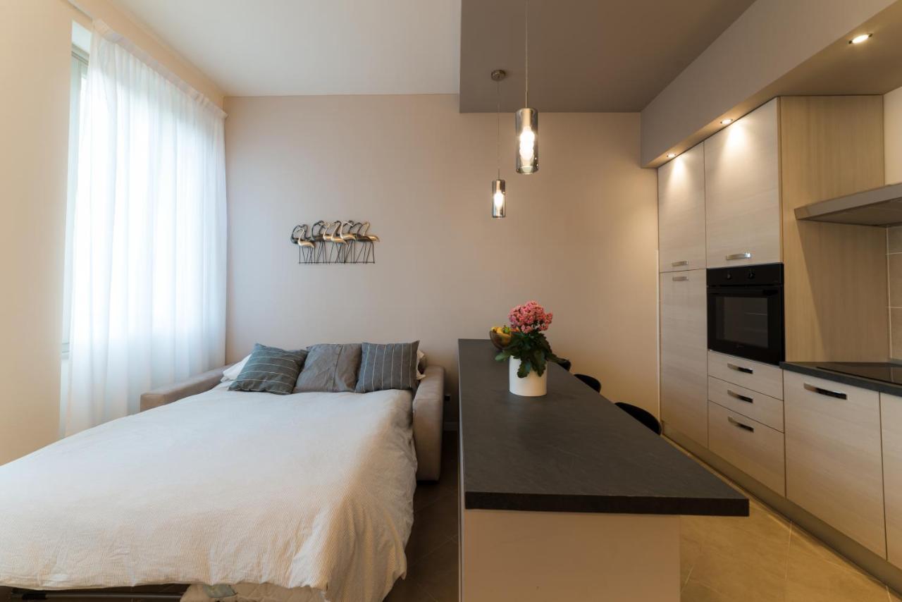 Dv Garda Suite Campione del Garda Esterno foto